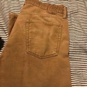 Men’s Gap 1969 corduroy pants